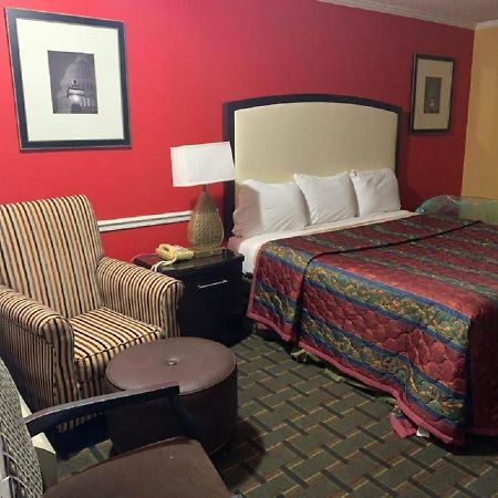 Stay Express Inn & Suites Demopolis Esterno foto